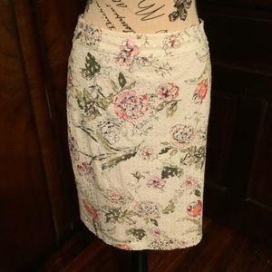 🌸 Ann Taylor Eyelet Pencil Skirt 🌸